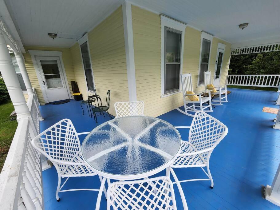Basecampwv-Durbin. Spacious 4 Bedroom House W/Yard Exterior photo