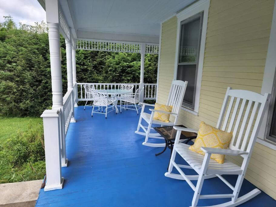 Basecampwv-Durbin. Spacious 4 Bedroom House W/Yard Exterior photo